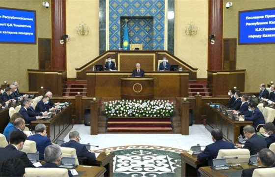 Казахстан Улс боловсролын системээс Ислам судлалыг хасах асуудлыг хэлэлцэж байна