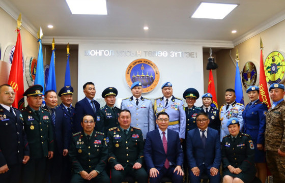 ЭНХИЙГ САХИУЛАХ АЖИЛЛАГААНЫ АНХДАГЧДЫН ТӨЛӨӨЛӨЛД ХҮНДЭТГЭЛ ҮЗҮҮЛЛЭЭ