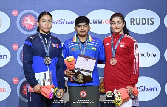 Х.БОЛОРТУЯА МӨНГӨН МЕДАЛЬ ХҮРТЛЭЭ