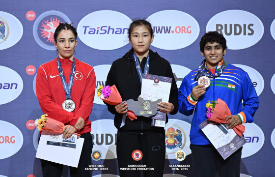 ХАКАС ОХИН ПУДОВА ДЭЛХИЙН МЕДАЛЬТАНГ ЯЛЖ АЛТАН МЕДАЛЬ АВЛАА