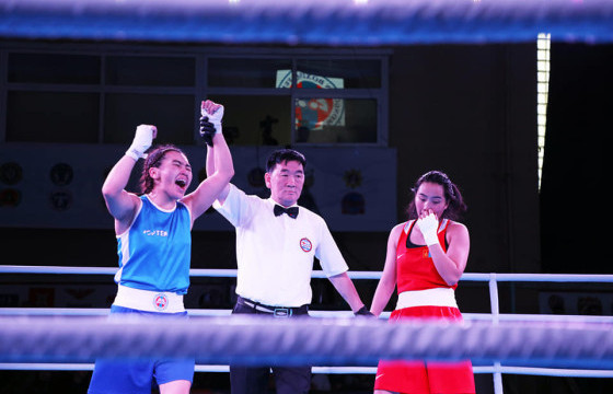 ЭНЭ ӨДӨР АЗИ ТИВИЙН АВАРГА  Т.БОЛОРТУУЛ МЭНДЭЛЖЭЭ