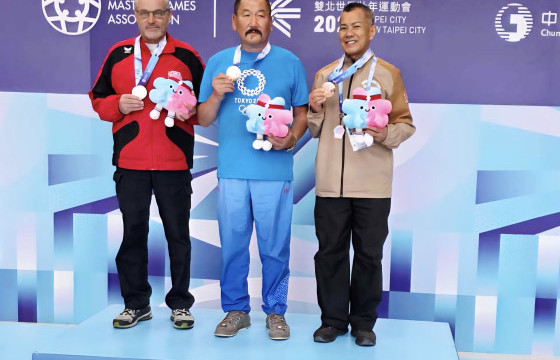 Т.Ундралбат 