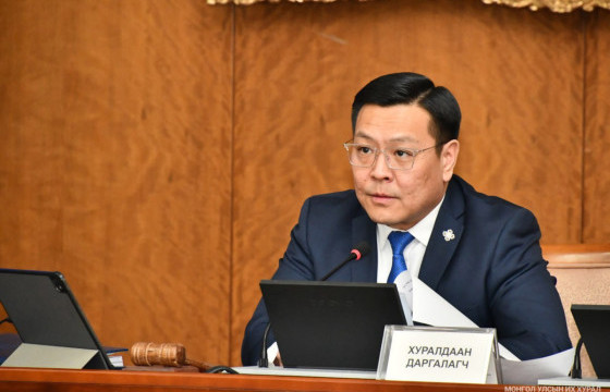 Б.Баярбаатар: АН-ын бүлэг Ерөнхий сайдад итгэл үзүүлэх асуудлаар нэгдсэн шийдвэр гаргаагүй