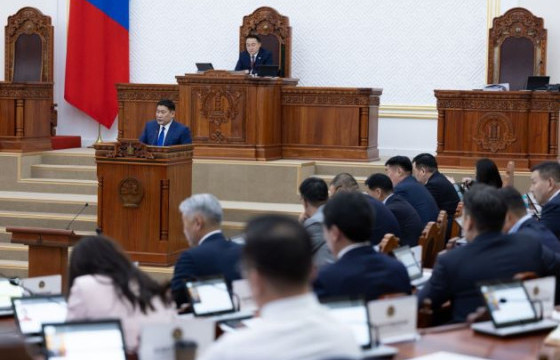 Л.Оюун-Эрдэнэ: Засаглал тогтворгүй болж, эдийн засгийн нөхцөл байдал хүндэрч, намууд зөвшилцөж чадахгүй бол парламентын засаглалын талаар олон нийтийн санаа бодлыг эргэлзээнд оруулна