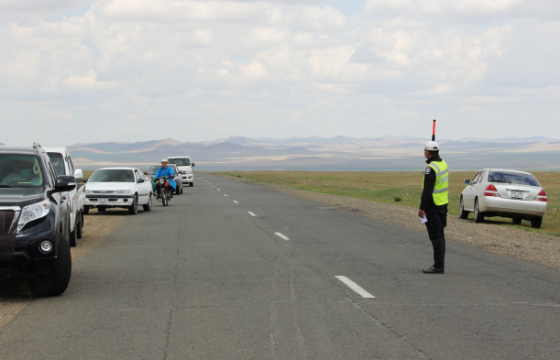 Орон нутгийн замд хөдөлгөөнт эргүүл ажиллаж байна