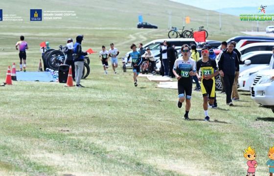 Хүүхдийн наадмын дуатлоны тэмцээн өндөрлөв