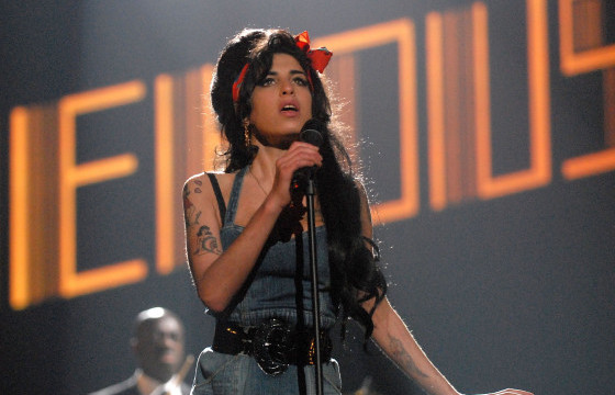 АЛДАРТ ДУУЧИН AMY WINEHOUSE-ЫН ТУХАЙ БАРИМТУУД