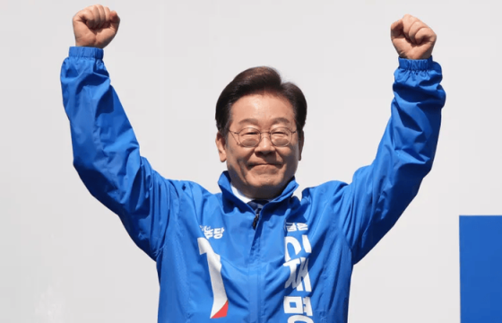 БНСУ-ын шинэ Ерөнхийлөгчөөр И Жэ Мён тодорлоо