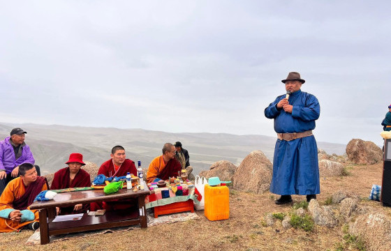 “ДАРХАН ХАЙРХАН”  уулын тайх ёслол 17 дахь жилдээ боллоо