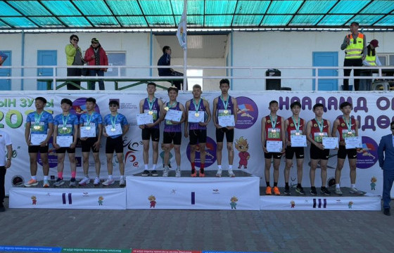 Хүүхдийн наадмын хөнгөн атлетикийн тэмцээнээс Дарханы баг 4 алт, 6 хүрэл хүртэв