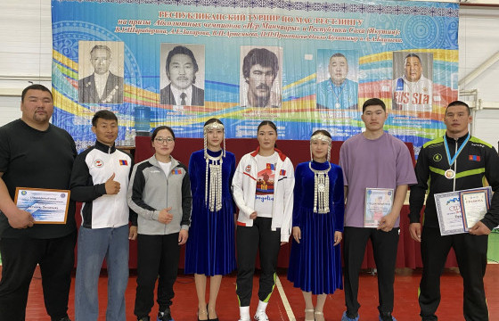 Мас-рестлингийн тамирчид ОХУ-ын Сахад хамтарсан бэлтгэлд хийжээ