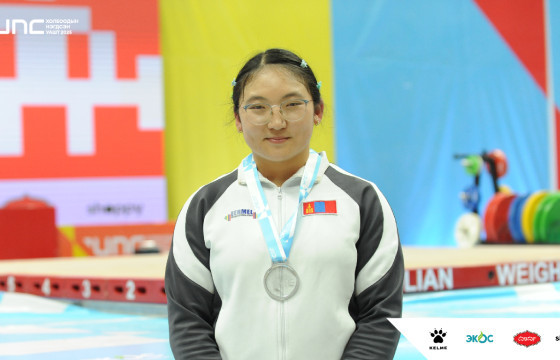 О.ОЮУНЖАРГАЛ: Алтан медаль хүртэхэд гэр бүлээрээ баярлаад л хамт хоолонд орж байснаа мартдаггүй 