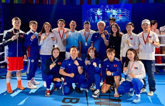 Боксчид “EINDHOVEN BOX CUP”-аас  4 алт, 2 мөнгө, 1 хүрэл медаль хүртжээ