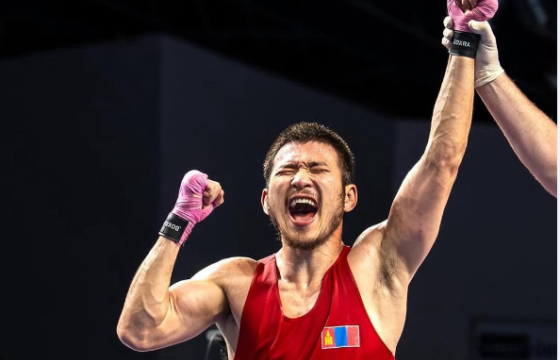 Э.Бат-Өлзий Чехийн “Гран при”-гээс алтан медаль хүртлээ