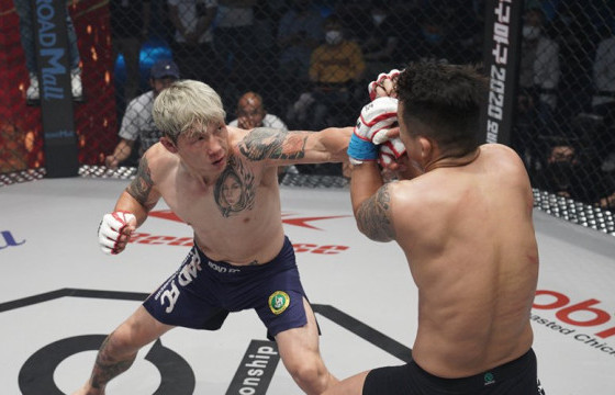 М.Нандин-Эрдэнэ,  Шин Дон-Гукыг хүнд цохилтоор буулган авлаа