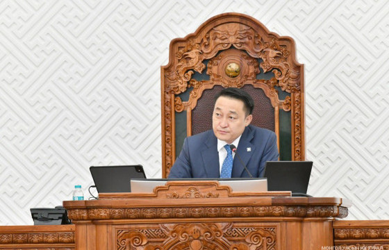 Д.Амарбаясгалан: Шинээр сонгогдсон сайд нарыг чуулганы хуралдаанд хүндэтгэлтэй оролцохыг үүрэг болгож байна