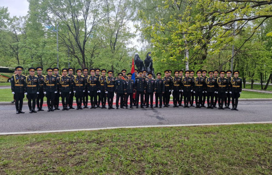 МОНГОЛ ЦЭРГҮҮД ӨНӨӨДӨР МОСКВА ХОТНОО ЁСЛОЛЫН ЖАГСААЛААР АЛХАНА 