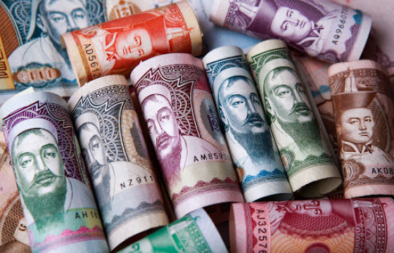 СЭРЭМЖЛҮҮЛЭГ: Хуурамч валют солиулахыг завджээ