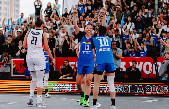 Монгол охид, олимпын аварга Германы багийг хожлоо