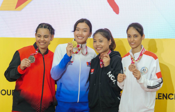 Э.Ариунзаяа муайтайгийн Азийн аваргаас алтан медаль хүртлээ