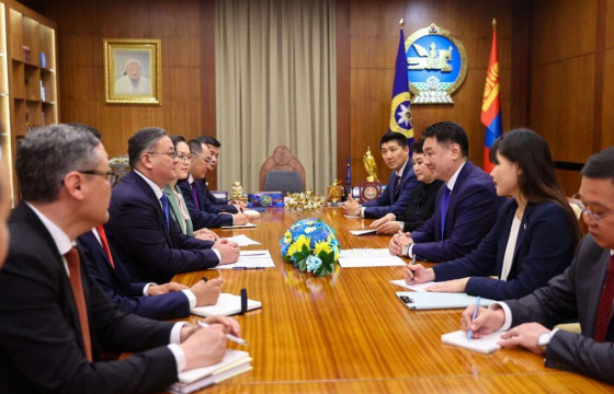 Ерөнхийлөгч FIBA-гийн удирдлагуудыг хүлээн авч уулзлаа