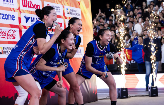 МОНГОЛ УЛСЫН ЭМЭГТЭЙ БАГ ДЭЛХИЙН АВАРГААС МӨНГӨН МЕДАЛЬ ХҮРТЛЭЭ