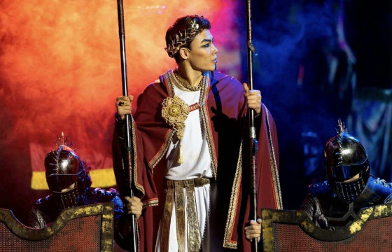 ТАЙЗНАА Ч, ДЭЛГЭЦНЭЭ Ч ТОД ГЯЛАЛЗАЖ БАЙНА ДАА, ЭНЭ ЦАГТ