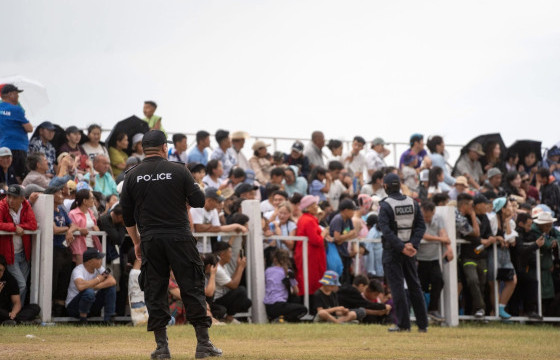 200 ОРЧИМ ГАДААД ХЭЛНИЙ МЭДЛЭГТЭЙ ЦАГДААГИЙН АЛБАН ХААГЧИД НААДМЫН ТАЛБАЙД АЖИЛЛАНА