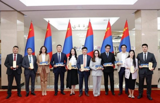 “Шунхлай” группийн 8 компани “Топ 100” ААН-ээр шалгарч өмнөх амжилтаа бататгав