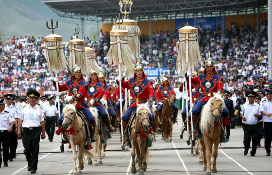 МОНГОЛ НААДАМ АЙЛСАН ИРЛЭЭ