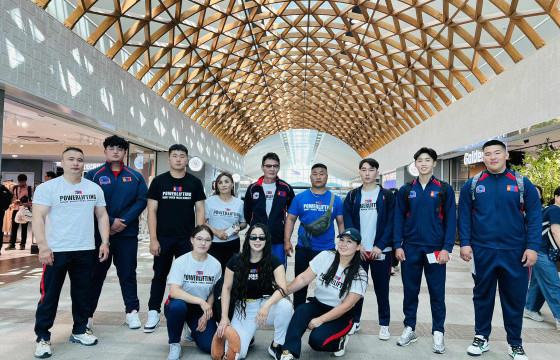 Азийн аваргад пауэрлифтингийн тамирчид амжилттай оролцож эхэллээ