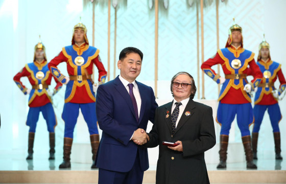 Ч.ДАМДИНШАРАВ: Багш нар З.Ойдовын мэх техник,  арга барилаас заах юм бол  олимп, дэлхийн аваргууд төрнө