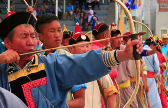 Буриад сурын харваанд Ц.Ганбаатар, Э.Болормаа нар түрүүллээ 