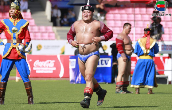 О.НАРАНБААТАР: Дархан аварга бэлтгэл сайн байхаас гадна мэдрэмж өндөртэй хүн байна