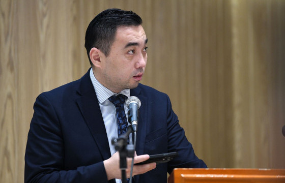 СБД-ийн Засаг дарга М.Алтангэрэл намын гишүүн Д.Баттүвшиндээ 45 дугаар сургуулийн урд ТҮЦ байршуулах зөвшөөрөл өгчээ