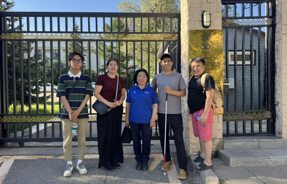 Пара шатрындэлхийн аварга эхэллээ