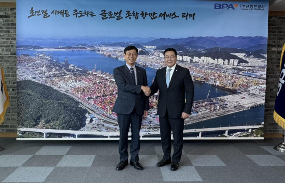 Пусан боомтыг Монгол Улс руу нээх ажлыг алба ёсоор тохиролцжээ