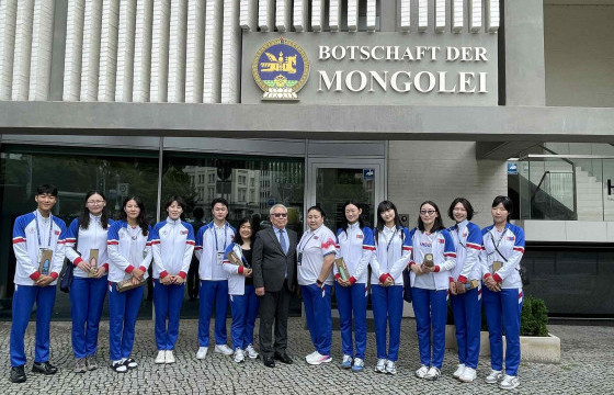 Герман дахь Элчин Сайд волейболын тамирчдад хүндэтгэл үзүүлэв