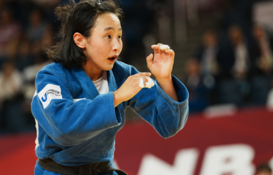 М.Нандин-Эрдэнэ “Их дуулга”-ын алт, Б.Уранзаяа хүрэл медалийн төлөө барилдана