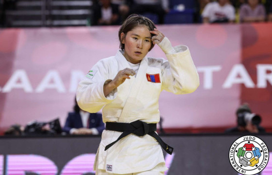 Л.Сосорбарам “Улаанбаатар-2025 Гранд слам”-ын эхний ялалтаа авч чадав