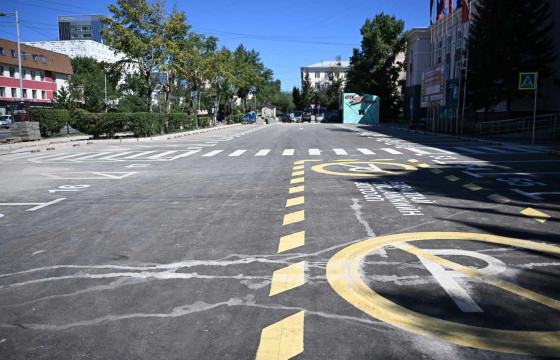 Нийтийн эзэмшлийн 28 байршилд төлбөртэй зогсоол барих ажил үргэлжилж байна