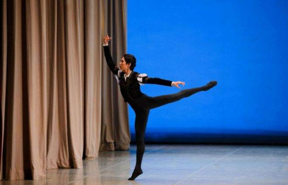 Ү.АНАР: БАЛЕТ БОЛ ХОВС