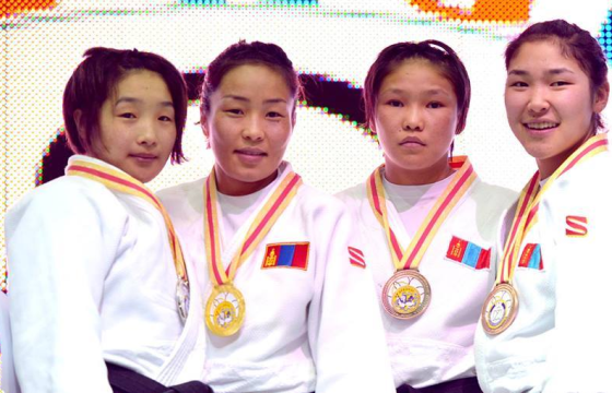 ЭНЭ ӨДӨР ЖҮДО БӨХИЙН ЗҮҮН АЗИЙН АВАРГА Ц.ХУЛАН МЭНДЭЛЖЭЭ