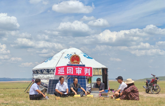 Өвөр Монголын “Морьтой шүүх”