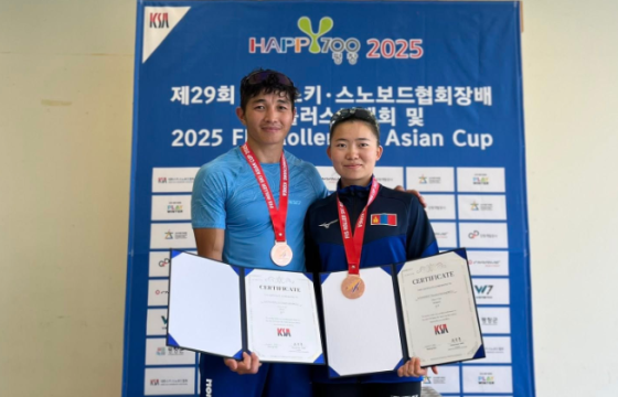 Б.Ачбадрах, Н.Нандинцэцэг нар Азийн цомоос хүрэл медаль хүртэв