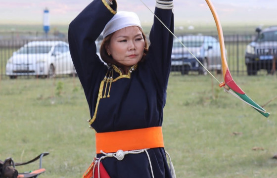 “Баргажин-2025” наадмын түнх харваанд Э.Ганчимэг түрүүллээ