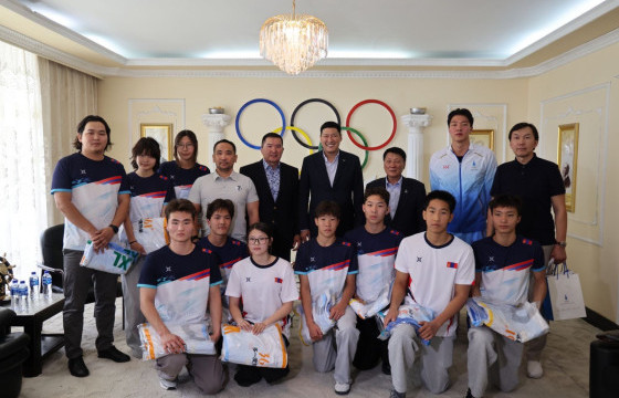 Усанд сэлэлтийн баг тамирчдыг “Олимпик хаус”-т хүлээн авч уулзав