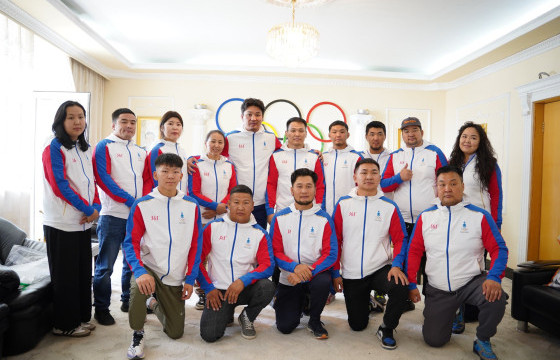 МҮОХ-ны Б.Баттүшиг “Токио-2025” дифлимпын тамирчдыг хүлээн авч уулзав