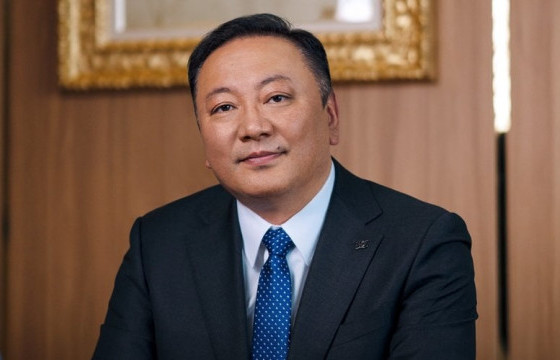 ТАНИЛЦ: ХУУЛЬ БУСААР ХЯТАДУУДЫГ ОРОГНУУЛСАН ГЭХ “МОНГОЛЧЕХ МЕТАЛЛ” КОМПАНИЙН ЭЗЭН УИХ-ЫН ГИШҮҮН Д.БАТБАЯРЫН  ЭЗЭМШДЭГ ОРДУУД