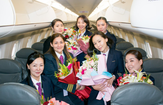 Эмэгтэйчүүдээс бүрдсэн “Хүннү-Эйр”-ийн нисэх баг нислэгт гарлаа